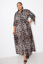 Load image into Gallery viewer, Plus Leopard Print Maxi Dress
