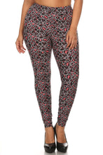 Load image into Gallery viewer, Plus Size Cheetah Printed Knit Legging
