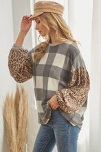 Load image into Gallery viewer, Plaid Patterned Long Sleeve Top
