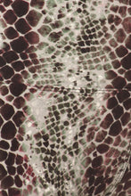 Load image into Gallery viewer, Snakeskin Print Leggings

